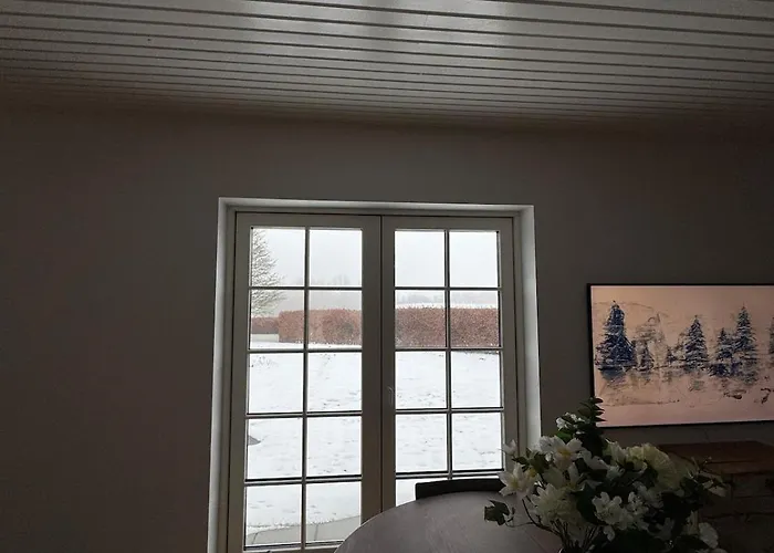 빌라 Newly Built With Large Garden, As Well As Views *
